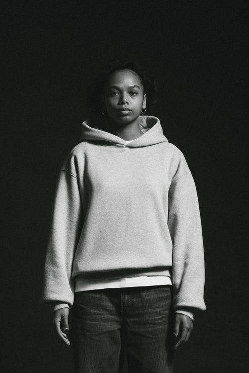 Hoodie gris (sweat à capuche)